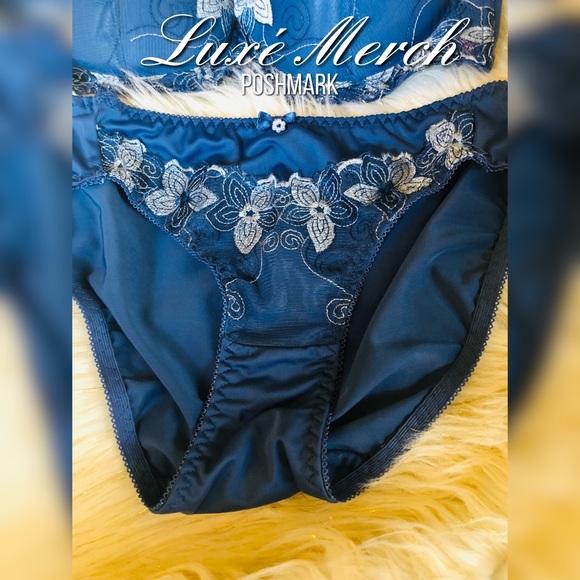 👙 Elegant Panty & Bra Set - Embroidered Stitching - Picture 4 of 7